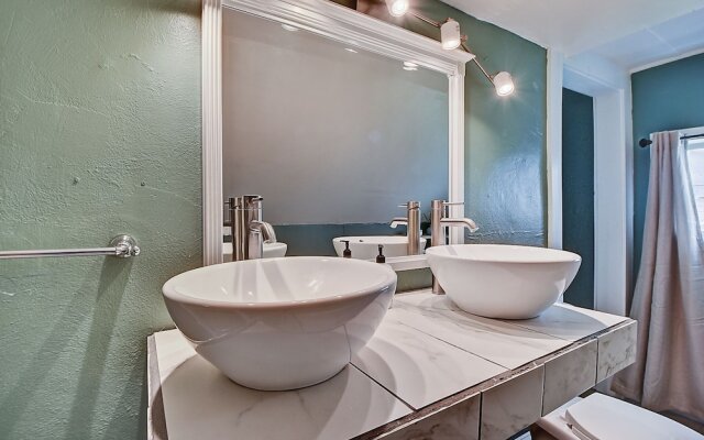 Designer House 5BR! Steps to Downtown/Fountain Sq!