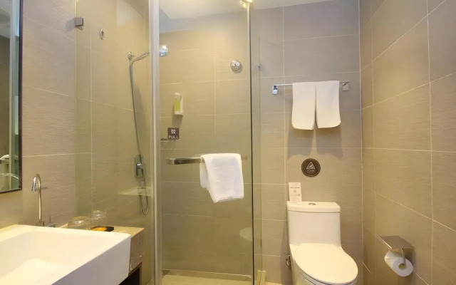 Homeinn Plus Hotel (Changzhou Dinosaur Park Wanda Plaza)