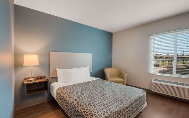 WoodSpring Suites Bellflower - Los Angeles