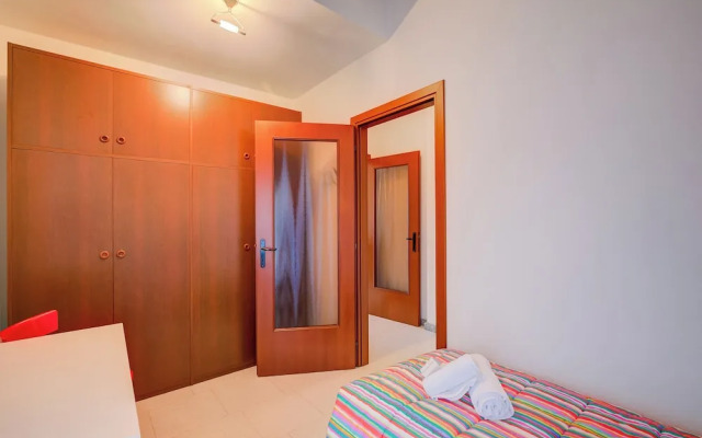 Ortensia Blu Lake And Relax