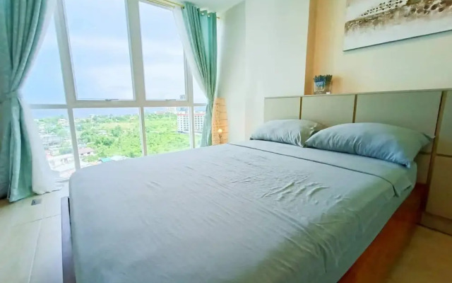 Mactan Newtown Beachfront Condo