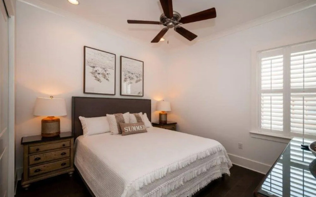 Sunshine Retreat by Destin Getaways