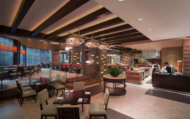 New World Millennium Hong Kong Hotel
