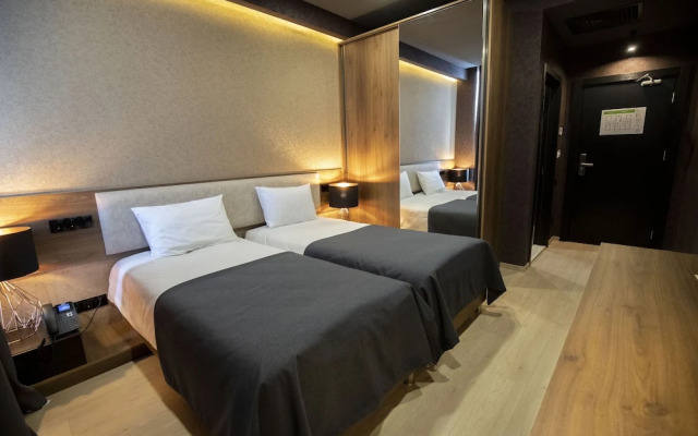Snow Rooms Hotel
