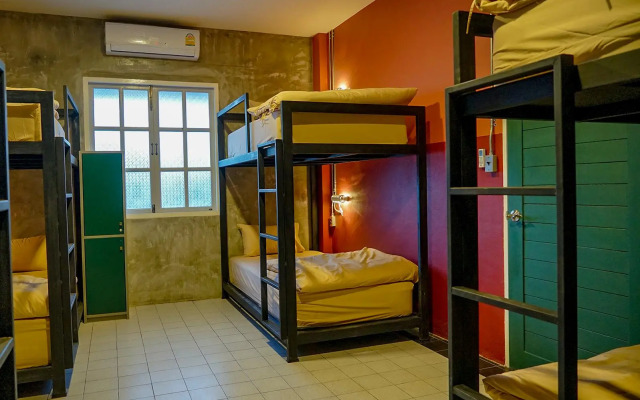 Heuan Pak Dee Hostel at Gallery