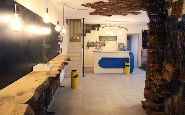Urban Pop Hostel & BnB