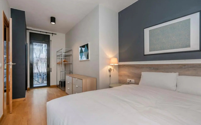 Modern and bright apartment in Eixample 3-1