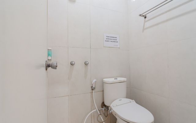 RedDoorz near Alun Alun Bandung 3