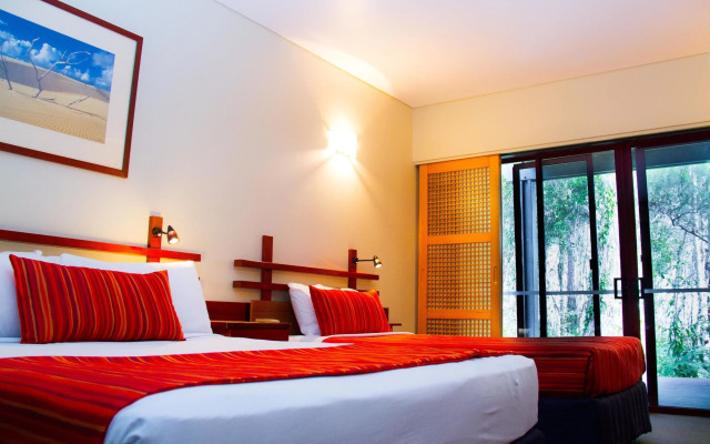 Kingfisher Bay Resort