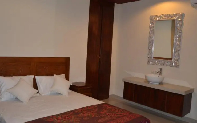 Shreya Guest House