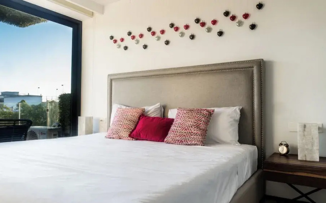 Menesse Apartment