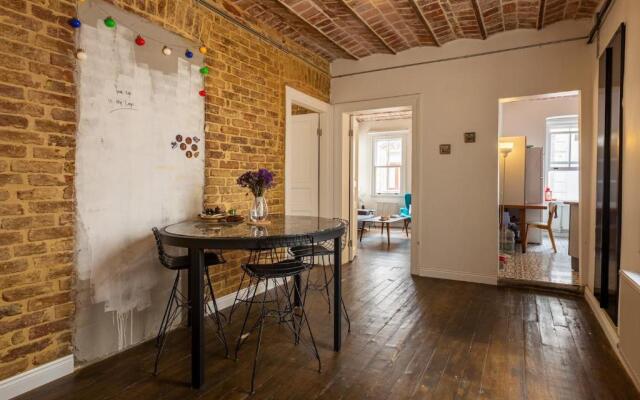 Renovated apartment at the heart of Istanbul with huge terrace