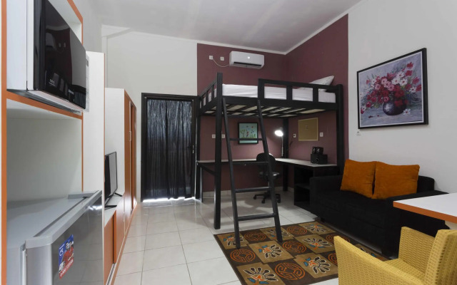 RedDoorz near University of Indonesia