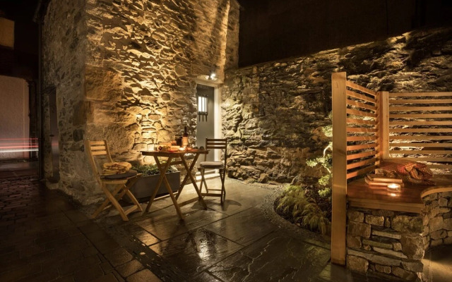 Wharton House Mews Retreat for two
