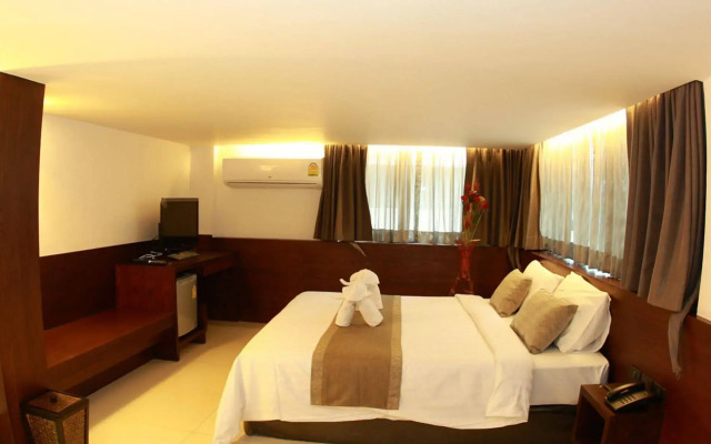 Collection O The Bangkok Airport Link Suite
