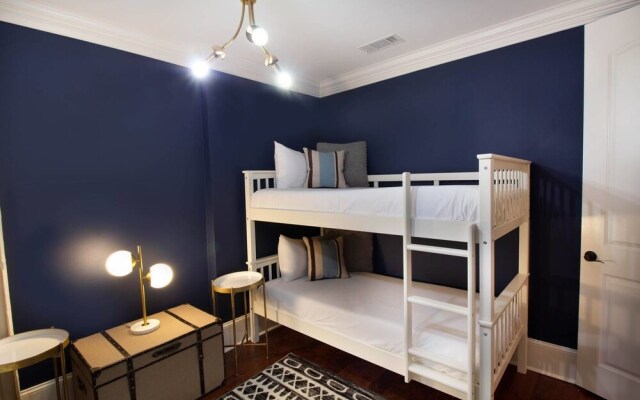 Impressive 3br/2.5ba in Historic Treme by Domio