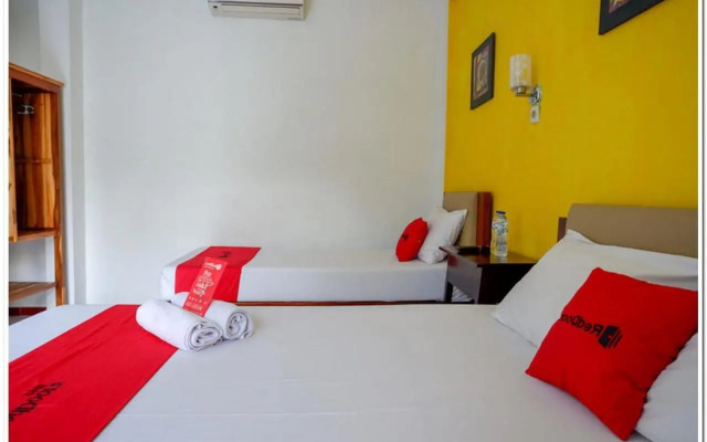 Putra Jaya Hotel by RedDoorz