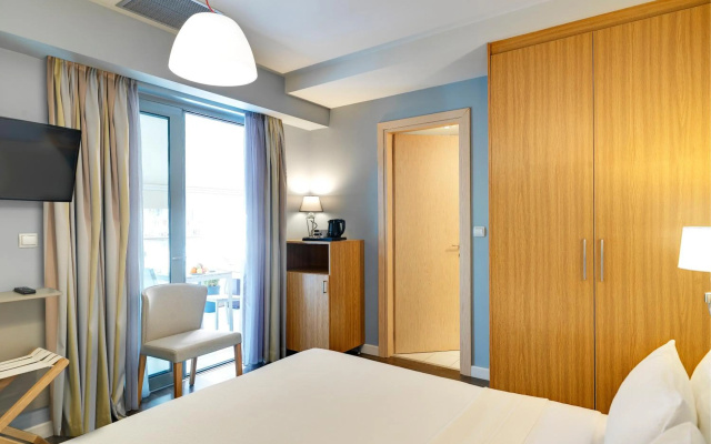 Phidias Piraeus Hotel