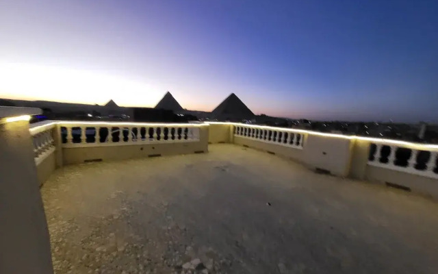 Pyramid Stars Inn