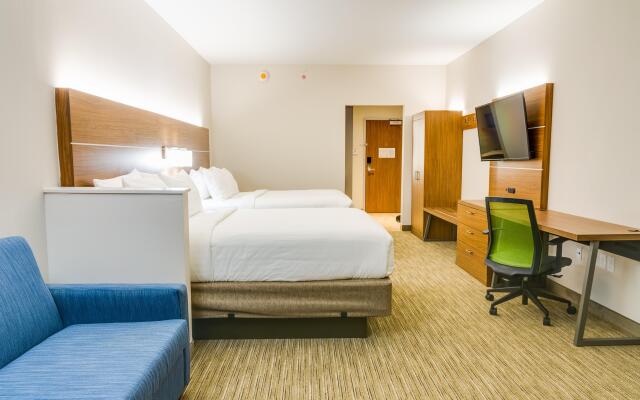Holiday Inn Express & Suites Russellville by IHG