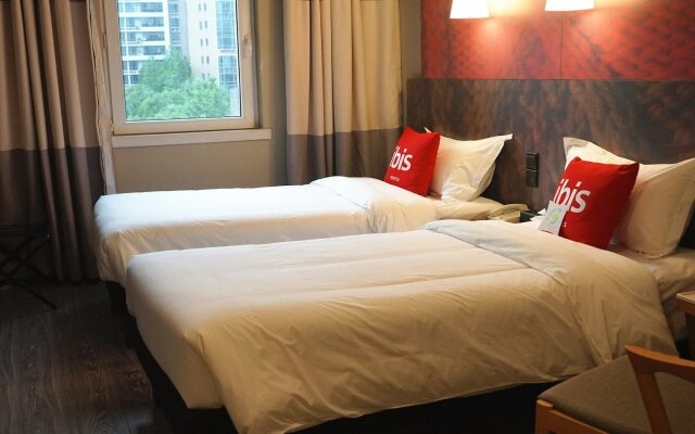 ibis Shanghai Lianyang