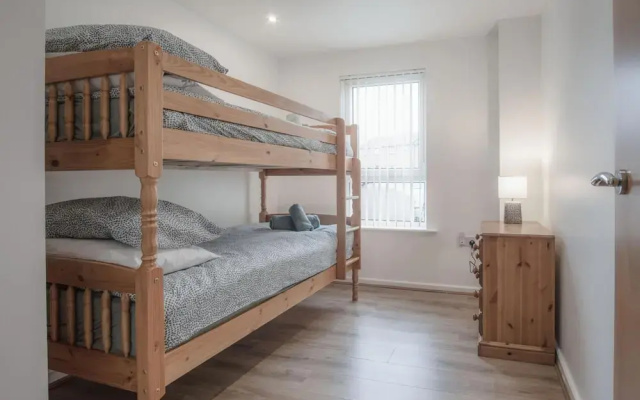 Beach View - 2 Bedroom Apartment - Llanelli