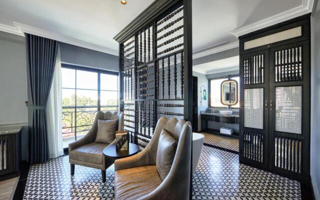 D’Melin Hotel & Restaurant