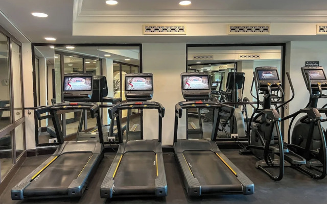 Durrani Homes - Majestic 4BR at Downtown