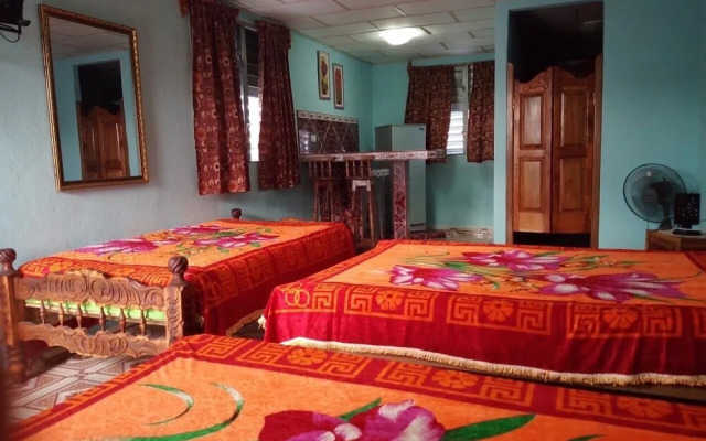 Santa Clara Cuba Bed and Breakfast Hostal Vista Park