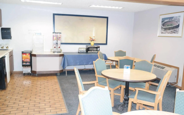 Quality Inn Madison West Near University Area