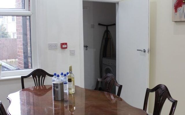 ADVO Aparts Guest Hotel