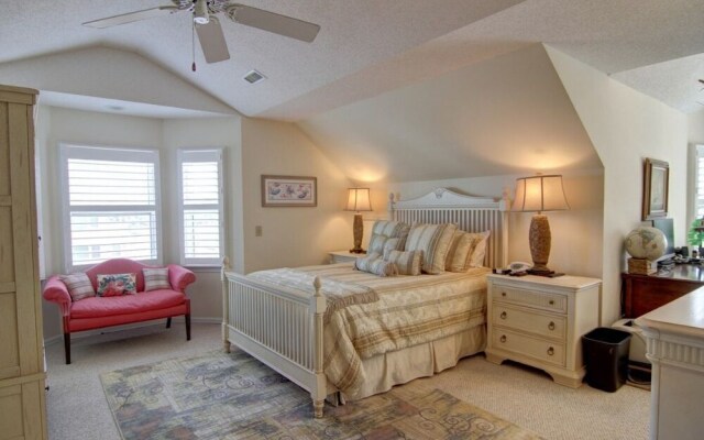 Turtle Cove (formerly Fiddler's Green) 4 Bedroom Home by RedAwning