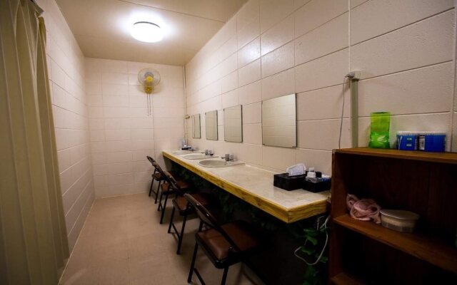 OkinawaStay Hostel