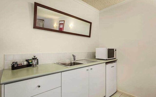 Knox International Hotel & Apartments
