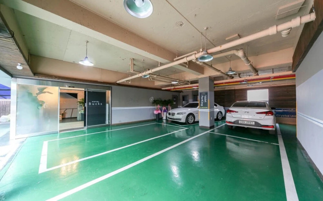 Changwon Myeongseo-dong Hotel Bucks
