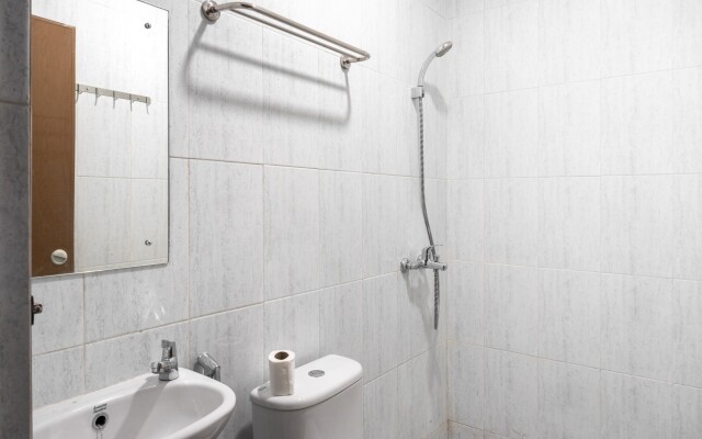 RedDoorz near Manhattan Square Medan