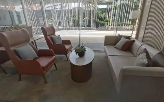 Huawei Tian'an Yungu Apartment (Shenzhen Xuexiang Subway Station)