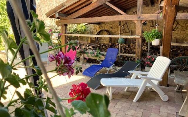 Gîte Buxières-sous-les-Côtes, 6 pièces, 10 personnes - FR-1-585-7