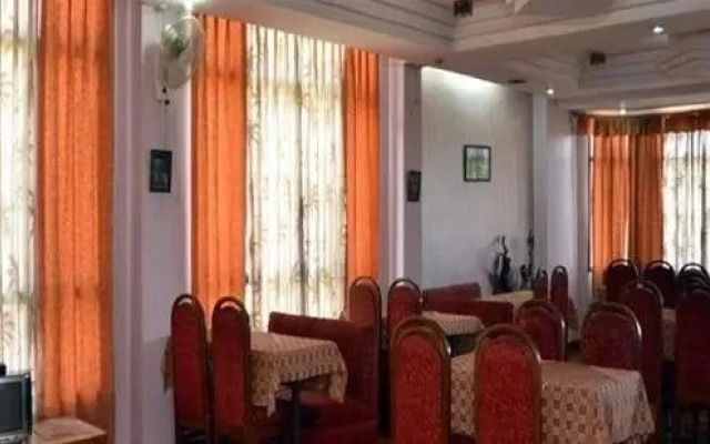 Hotel Ambusha Resort By OYO Rooms