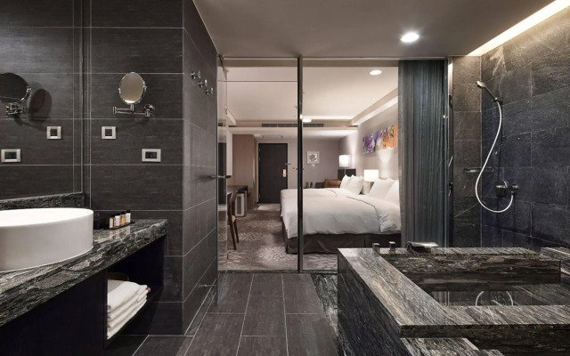 Lakeshore Hotel Suao