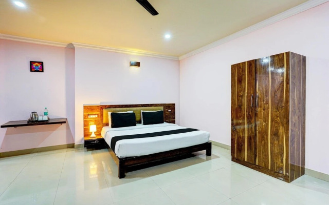 Stylish Stays at MG Road Near Commercial Street