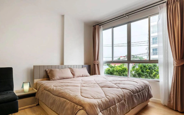 Baan Peang Ploen By Favstay