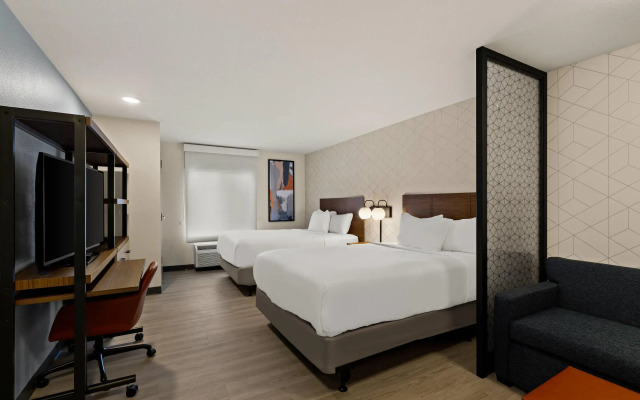 Everhome Suites Temecula