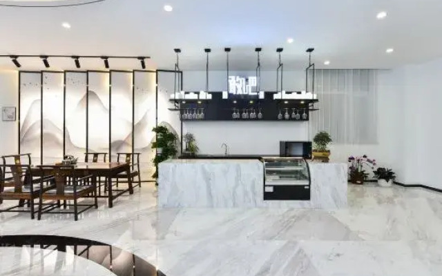 Xi'an Hotel (Xiong'an New District Baiyangdian Branch)