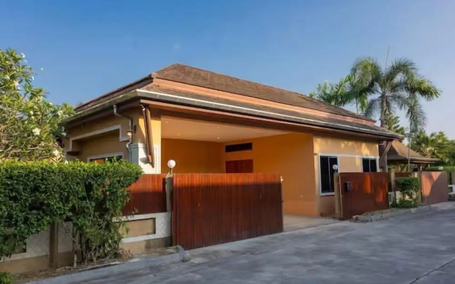 Tim buktu 4BR Jacuzzi WalkVillaMarket170