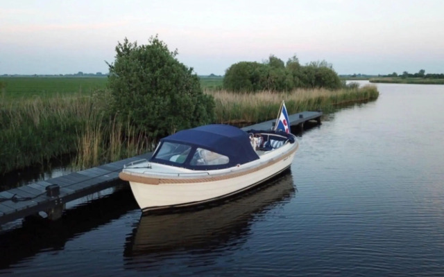 Cozy Chalet With Palet Stove