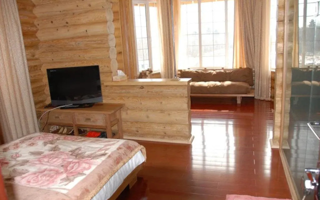 Changbai Mountain Hunting Resort Hotel