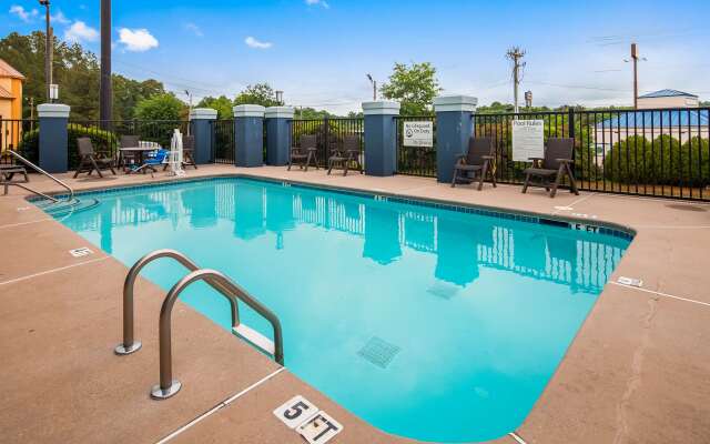 Best Western Commerce Inn