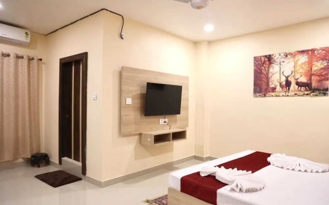 Regal Guest House by ROH