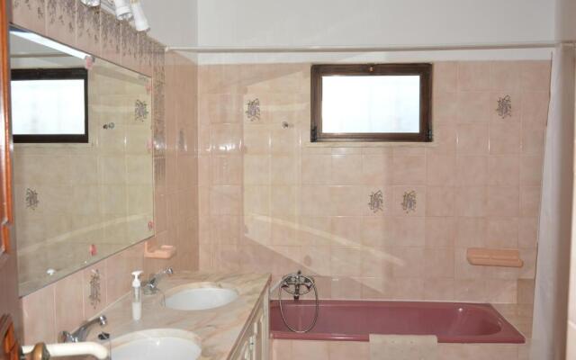 Villa Paraiso - 4 Bedrooms and pool